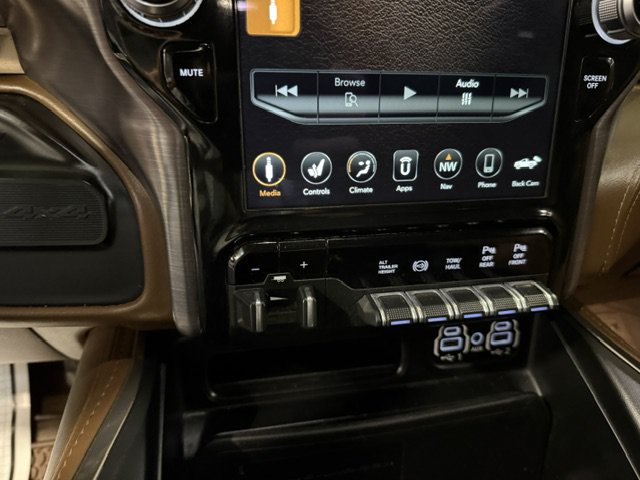Used 2021 RAM 2500 Limited AWD/4WD image 46
