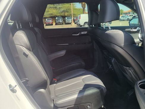 Used 2025 Hyundai Palisade Calligraphy FWD image 24