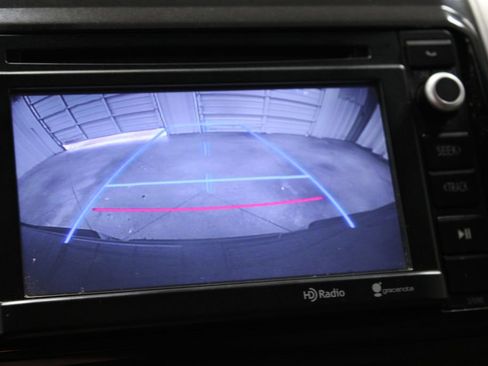 Used 2014 Toyota Tacoma Base image 46