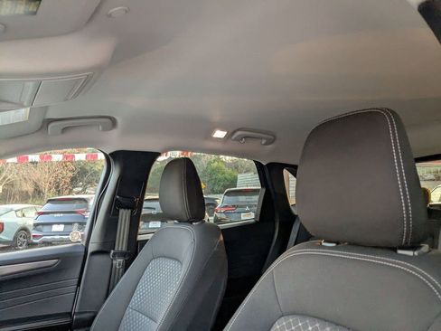 Used 2025 Ford Escape Active image 15