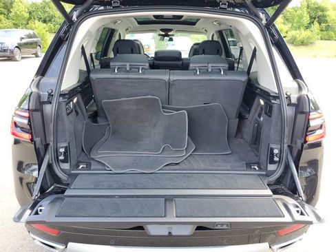 Used 2024 BMW X7 xDrive40i w/ Premium Package AWD/4WD image 8