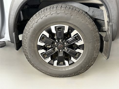 Used 2023 Nissan Frontier Pro-X w/ Pro Convenience Package RWD image 11