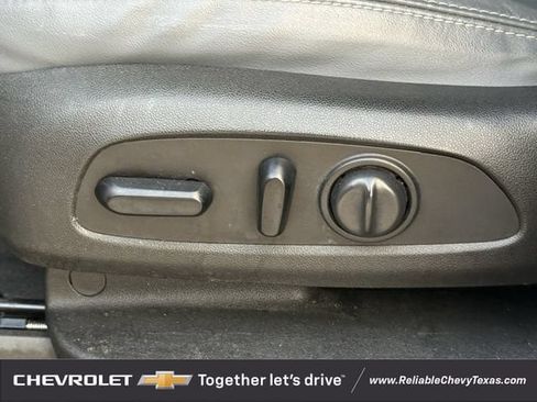 Used 2020 Buick Enclave Essence FWD image 27