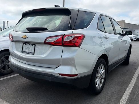 Used 2021 Chevrolet Equinox LS FWD image 6