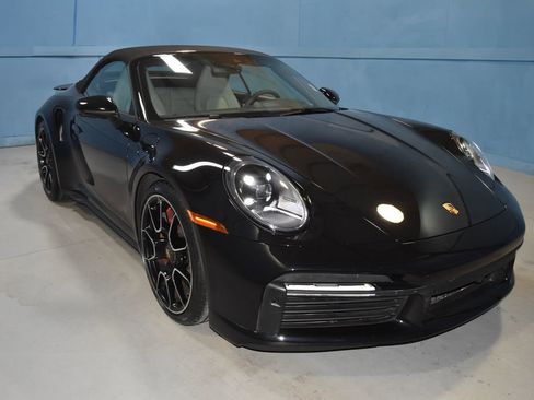 Certified 2021 Porsche 911 Turbo image 33