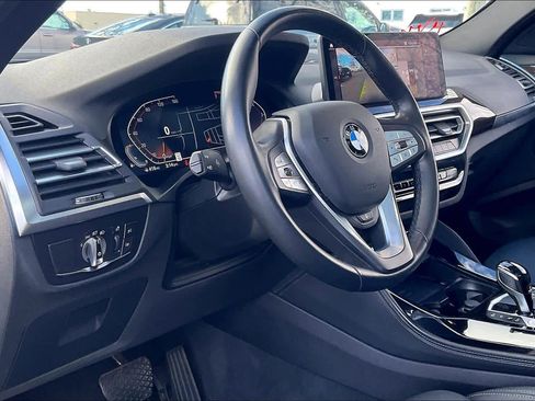 Used 2024 BMW X4 xDrive30i image 15