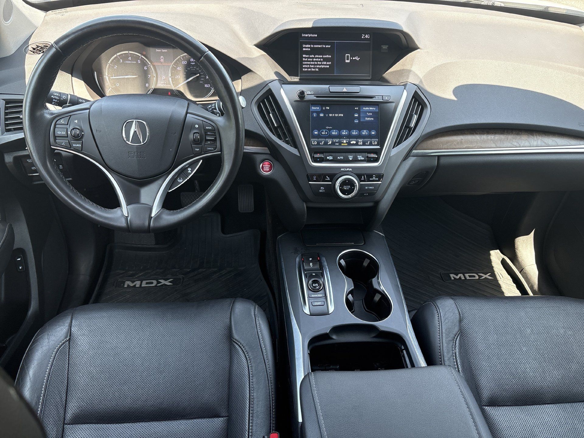 Used 2020 Acura MDX w/ Technology Package FWD image 2