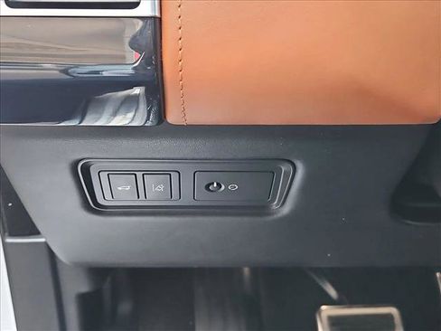 Used 2017 Land Rover Range Rover SV Autobiography Dynamic AWD/4WD image 17