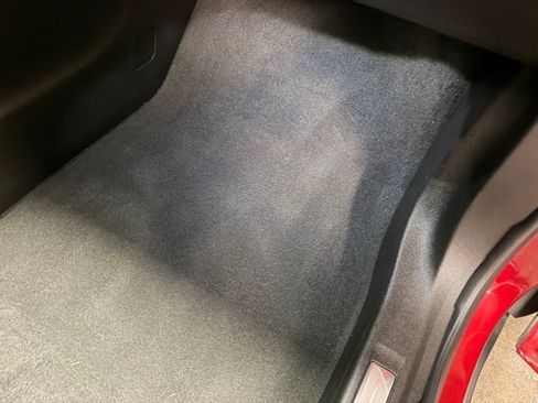 Used 2023 GMC Acadia SLT w/ Elevation Edition image 35