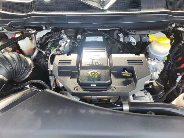 Used 2024 RAM 3500 Limited AWD/4WD image 11