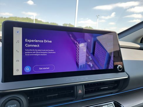 New 2027 Toyota Prius XLE FWD image 30