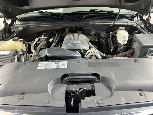 Used 2007 Chevrolet Silverado 2500 W/T w/ Skid Plate Package AWD/4WD image 24