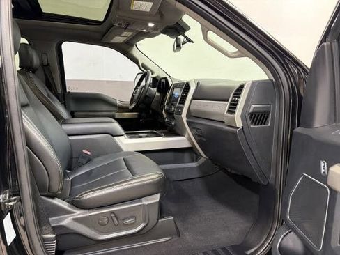Used 2020 Ford F350 Lariat w/ Lariat Ultimate Package AWD/4WD image 37