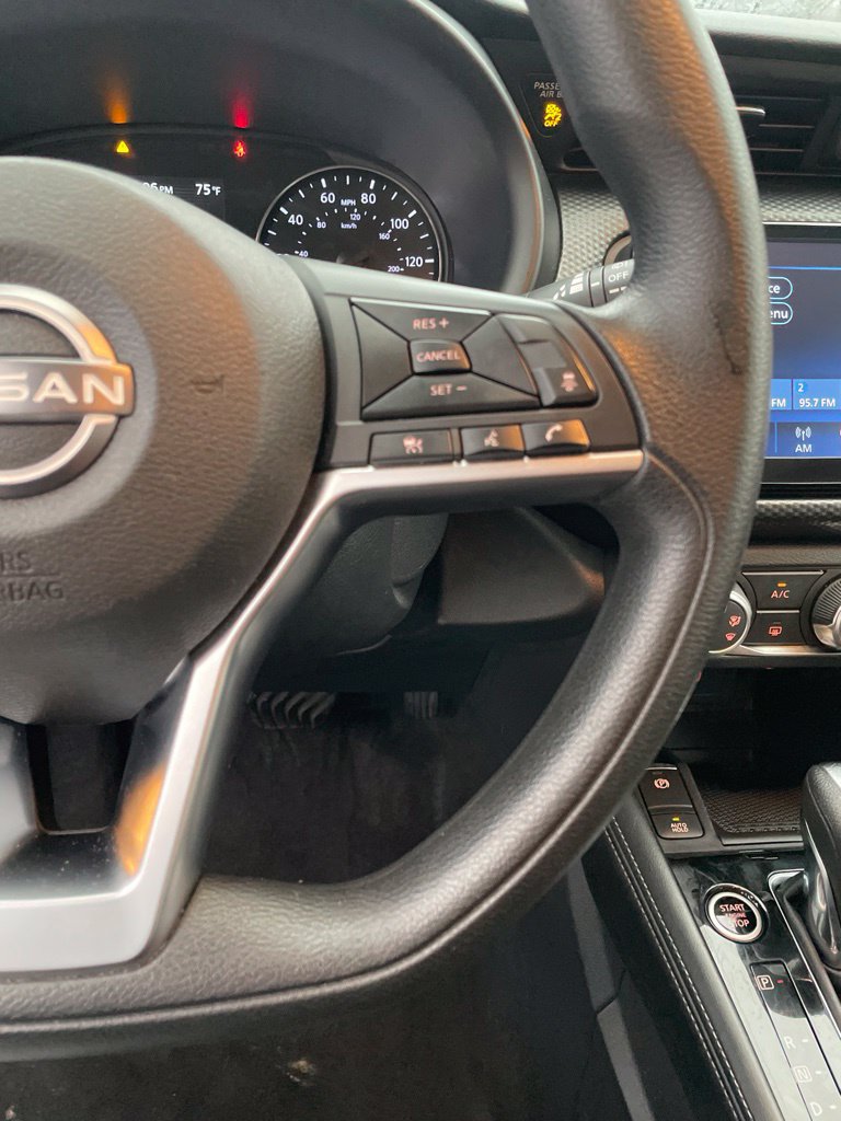 Used 2023 Nissan Kicks SV w/ Interior Electronics Package FWD image 14