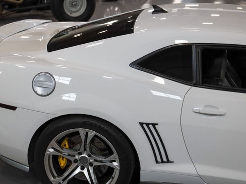 Used 2010 Chevrolet Camaro SS w/ RS Package image 26