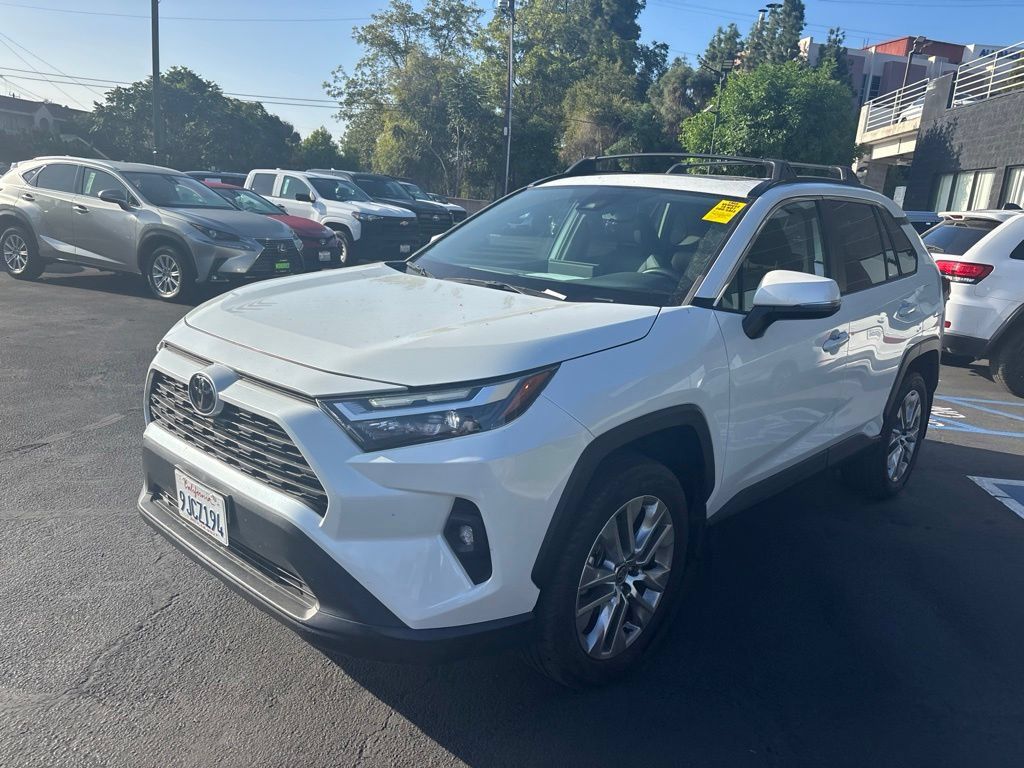 Used 2023 Toyota RAV4 XLE Premium FWD image 8