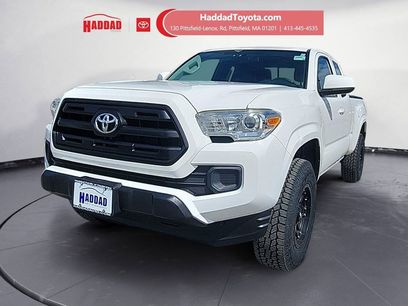 Used 2017 Toyota Tacoma SR w/ SR Convenience Package