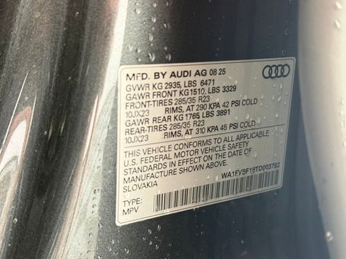 Used 2026 Audi Q8 Prestige w/ Prestige Package image 21