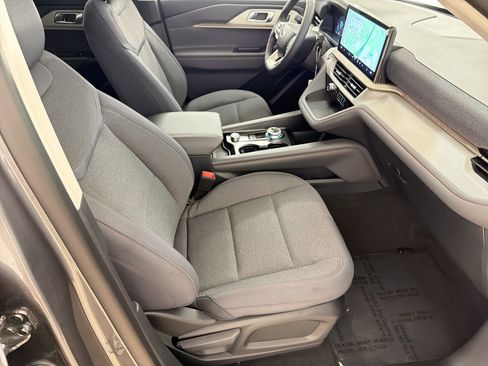 New 2026 Ford Explorer Active image 29