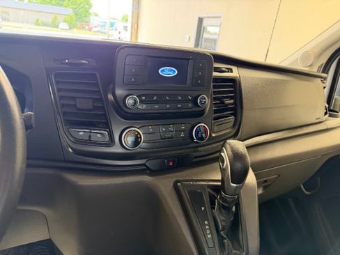 Used 2022 Ford Transit 350 DRW RWD image 15