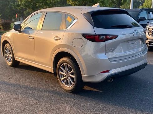 Used 2024 MAZDA CX-5 AWD 2.5 S w/ Preferred Package image 3