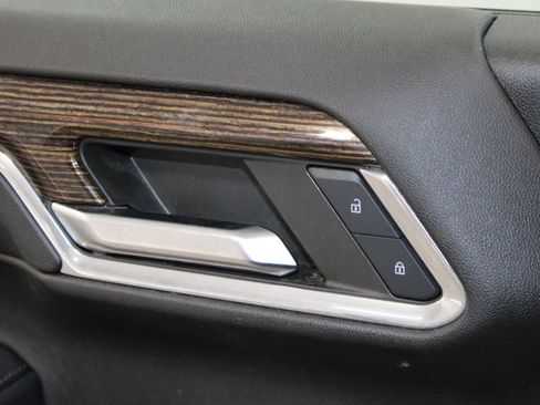 Used 2023 GMC Sierra 1500 Elevation image 26