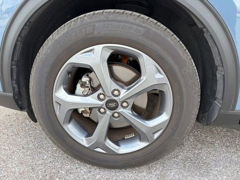 Used 2025 Ford Escape ST-Line image 12