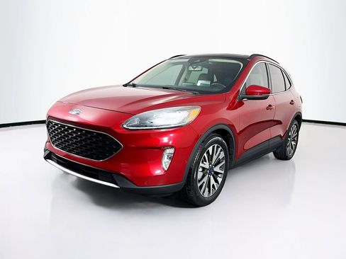 Used 2020 Ford Escape Titanium w/ Titanium Premium Package 2.0 image 3