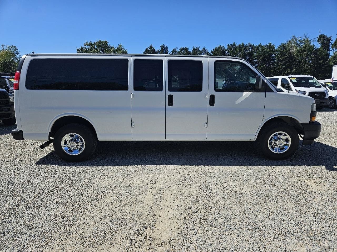 Used 2019 Chevrolet Express 3500 LS RWD image 6
