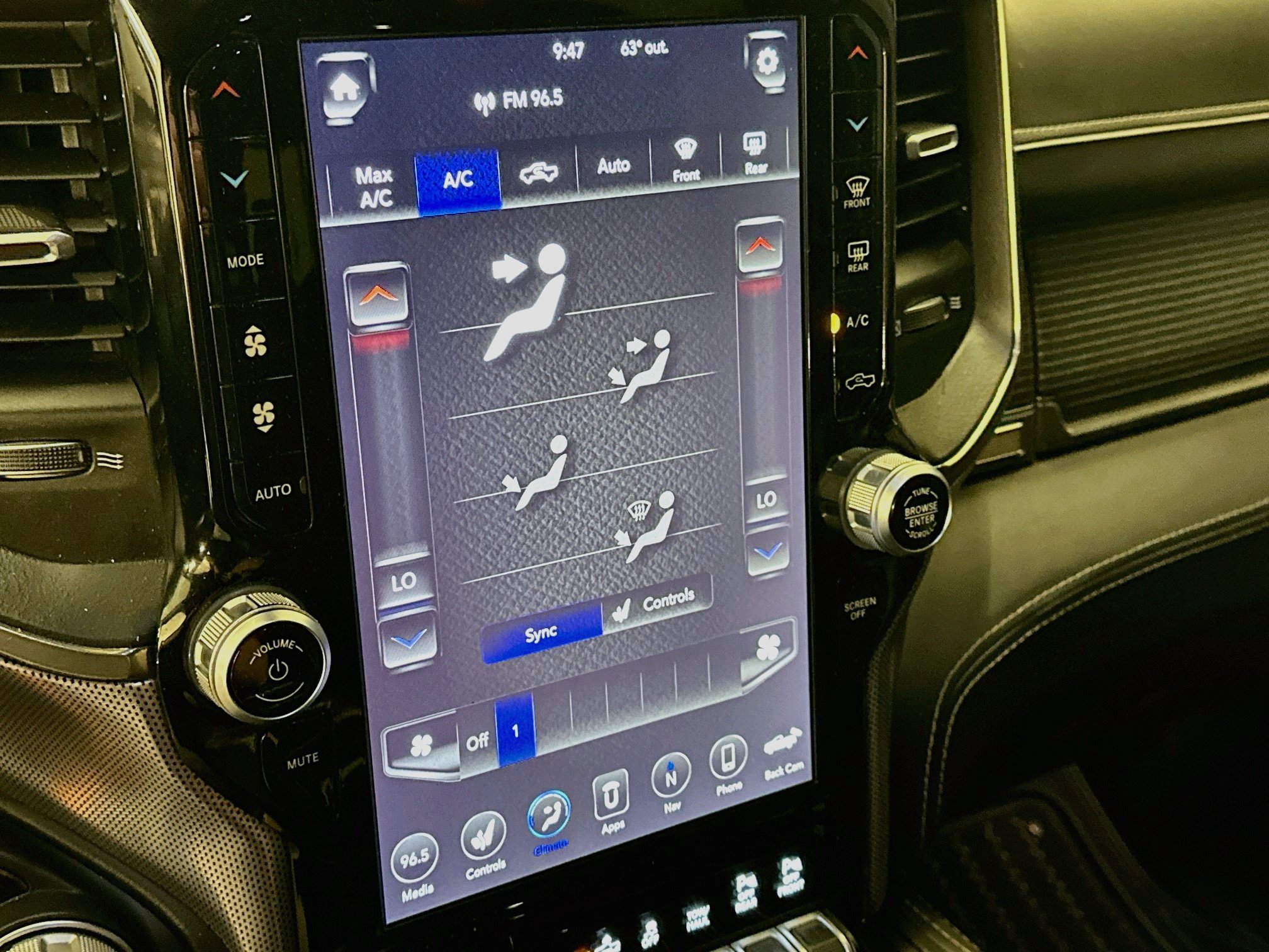 Used 2019 RAM 1500 Limited AWD/4WD image 24