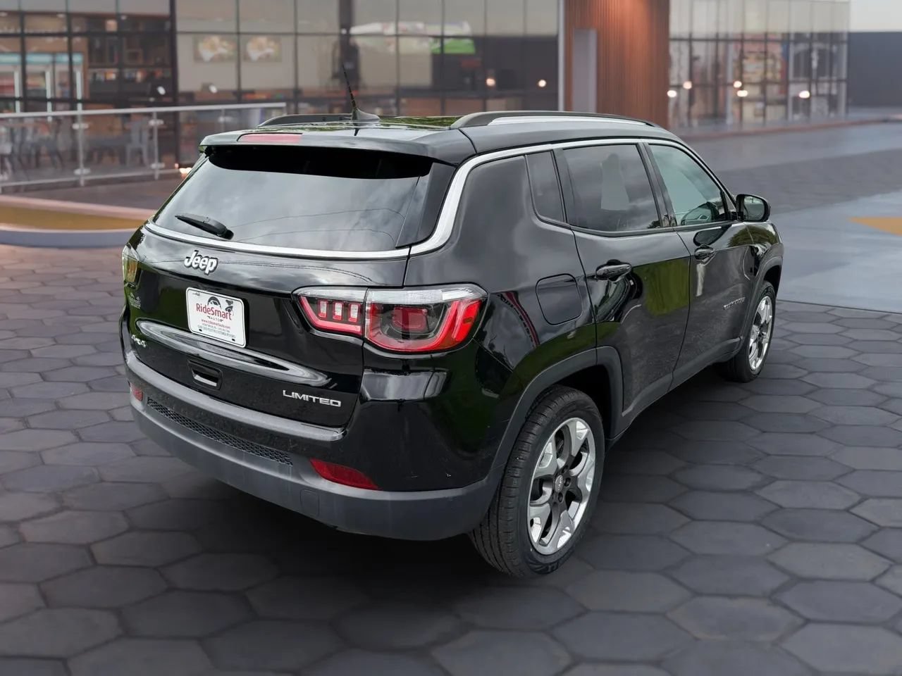 Used 2020 Jeep Compass Limited AWD/4WD image 5