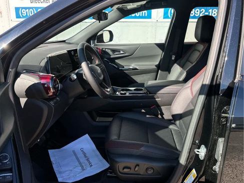 New 2026 Chevrolet Equinox RS w/ LPO, Floor Liner Package image 25