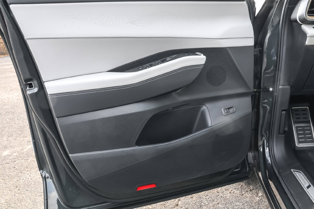 New 2027 Volkswagen Atlas SEL R-Line AWD/4WD image 33