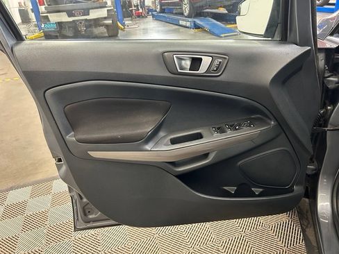 Used 2019 Ford EcoSport SE FWD image 19
