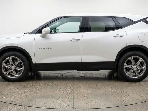 Used 2025 Chevrolet Blazer LT FWD image 5