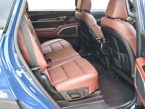 Used 2023 Kia Telluride EX FWD image 20