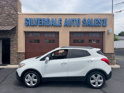 Used 2016 Buick Encore FWD image 1