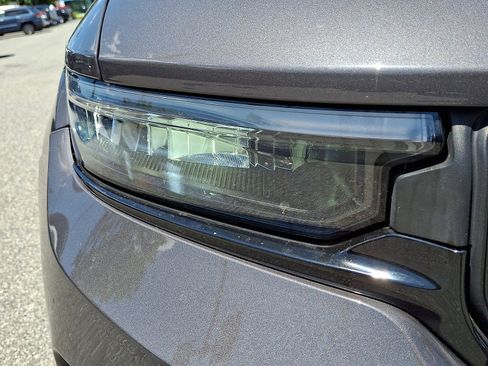 Used 2023 Jeep Grand Cherokee Altitude AWD/4WD image 9