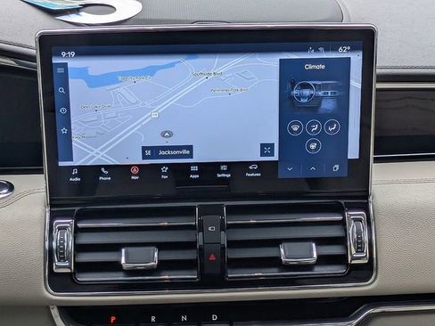 Used 2022 Lincoln Navigator Reserve image 18