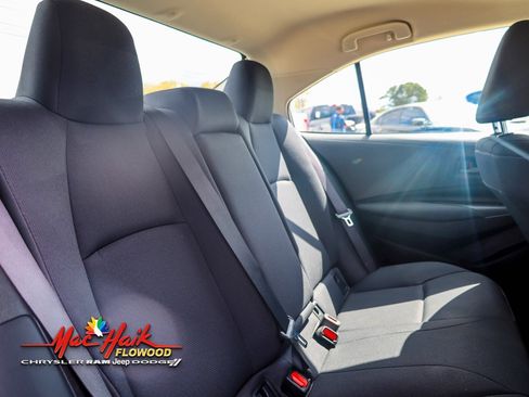 Used 2024 Toyota Corolla LE image 8