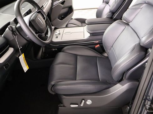 New 2025 Lincoln Navigator Reserve w/ Jet Appearance Package image 11