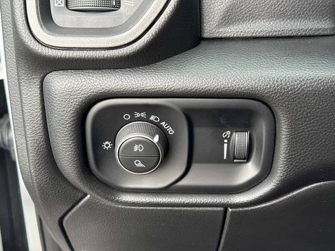 Certified 2025 RAM 2500 Tradesman AWD/4WD image 33