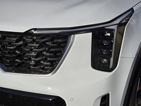 New 2026 Kia Sorento S w/ S Panoramic Sunroof Package FWD image 7