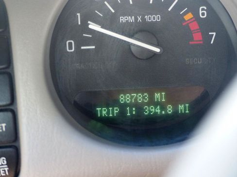 Used 2002 Buick Le Sabre Limited w/ Driver Confidence Pkg FWD image 24