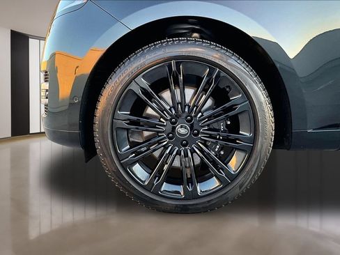 Certified 2024 Land Rover Range Rover Long Wheelbase Autobiography AWD/4WD image 34