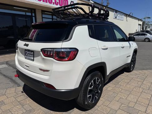 Used 2020 Jeep Compass Trailhawk AWD/4WD image 2