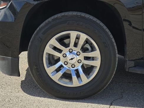 Used 2019 Chevrolet Tahoe LT w/ Luxury Package image 13