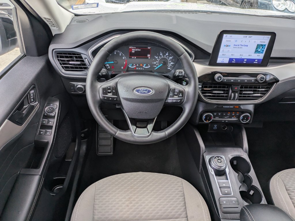 Certified 2022 Ford Escape SE w/ SE Sport Appearance Package FWD image 19