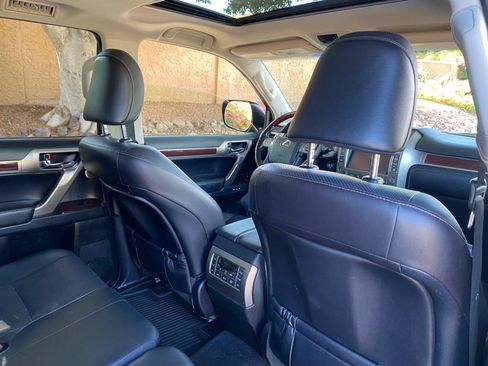 Used 2014 Lexus GX 460 Luxury AWD/4WD image 47