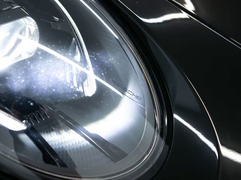 Certified 2025 Porsche 911 Carrera RWD image 16